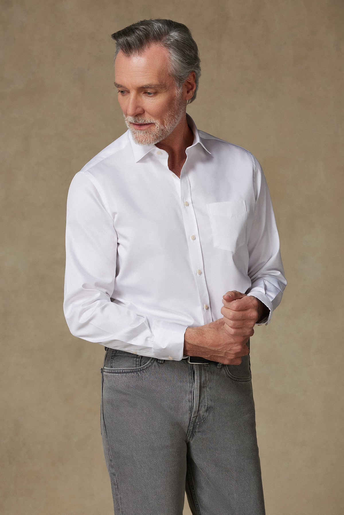 Abbate Leonardo Saten Pamuklu Comfort Fit Beyaz Klasik Yaka Erkek Düz Gömlek