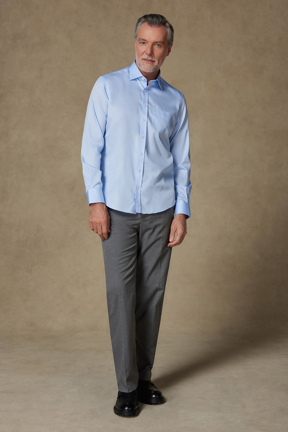 Abbate Leonardo Saten Pamuklu Comfort Fit Açık Mavi Klasik Yaka Erkek Düz Gömlek