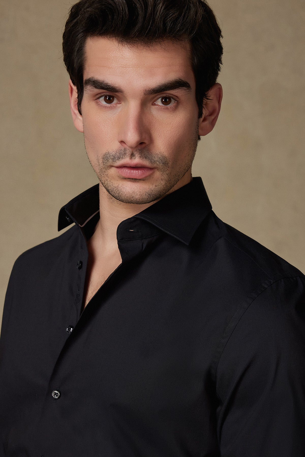 Abbate Enzo Poplin Stretch Pamuk Karışımlı Slim Fit Siyah Klasik Yaka Erkek Düz Gömlek