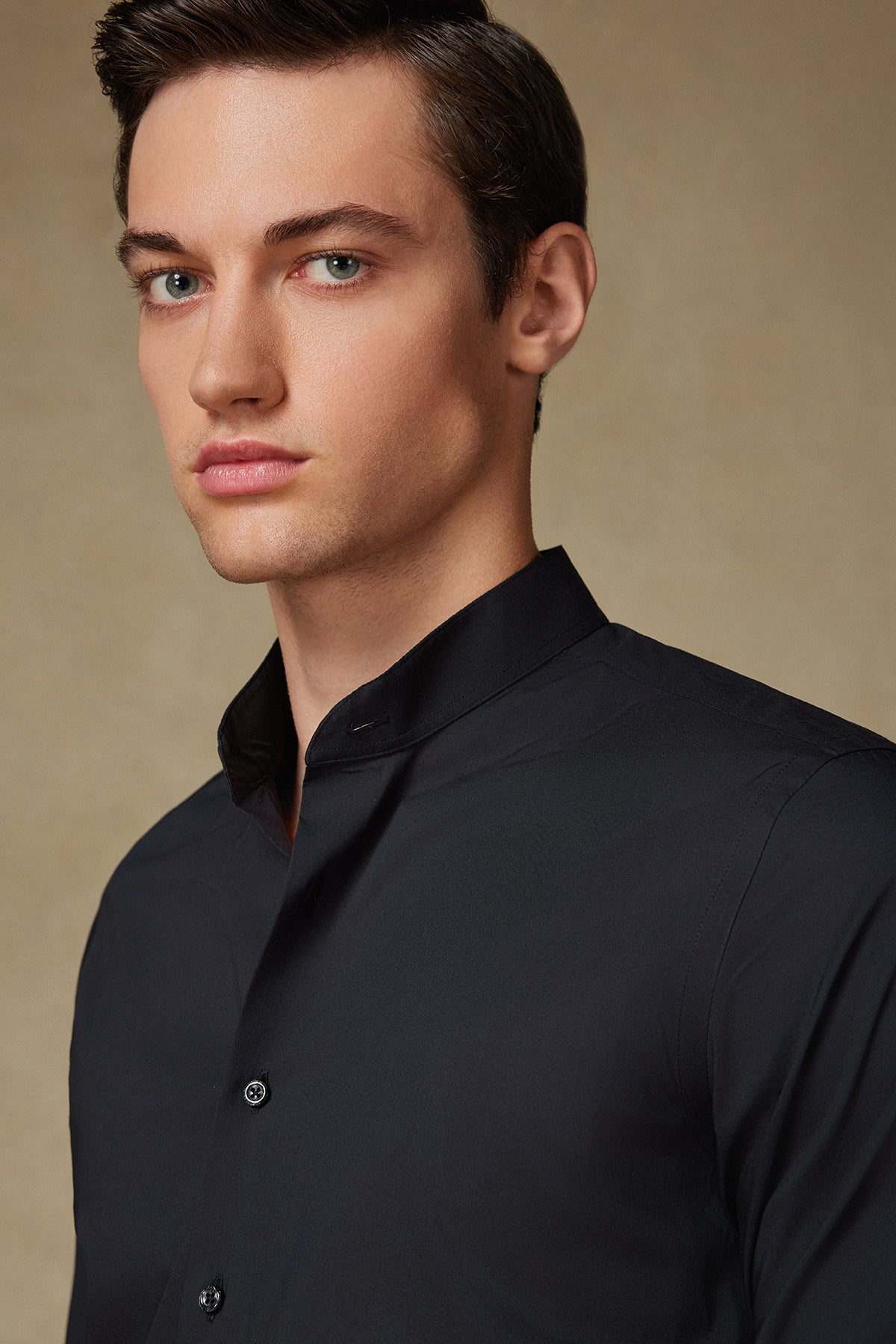 Abbate Mao Poplin Stretch Pamuk Karışımlı Slim Fit Siyah Hakim Yaka Erkek Düz Gömlek