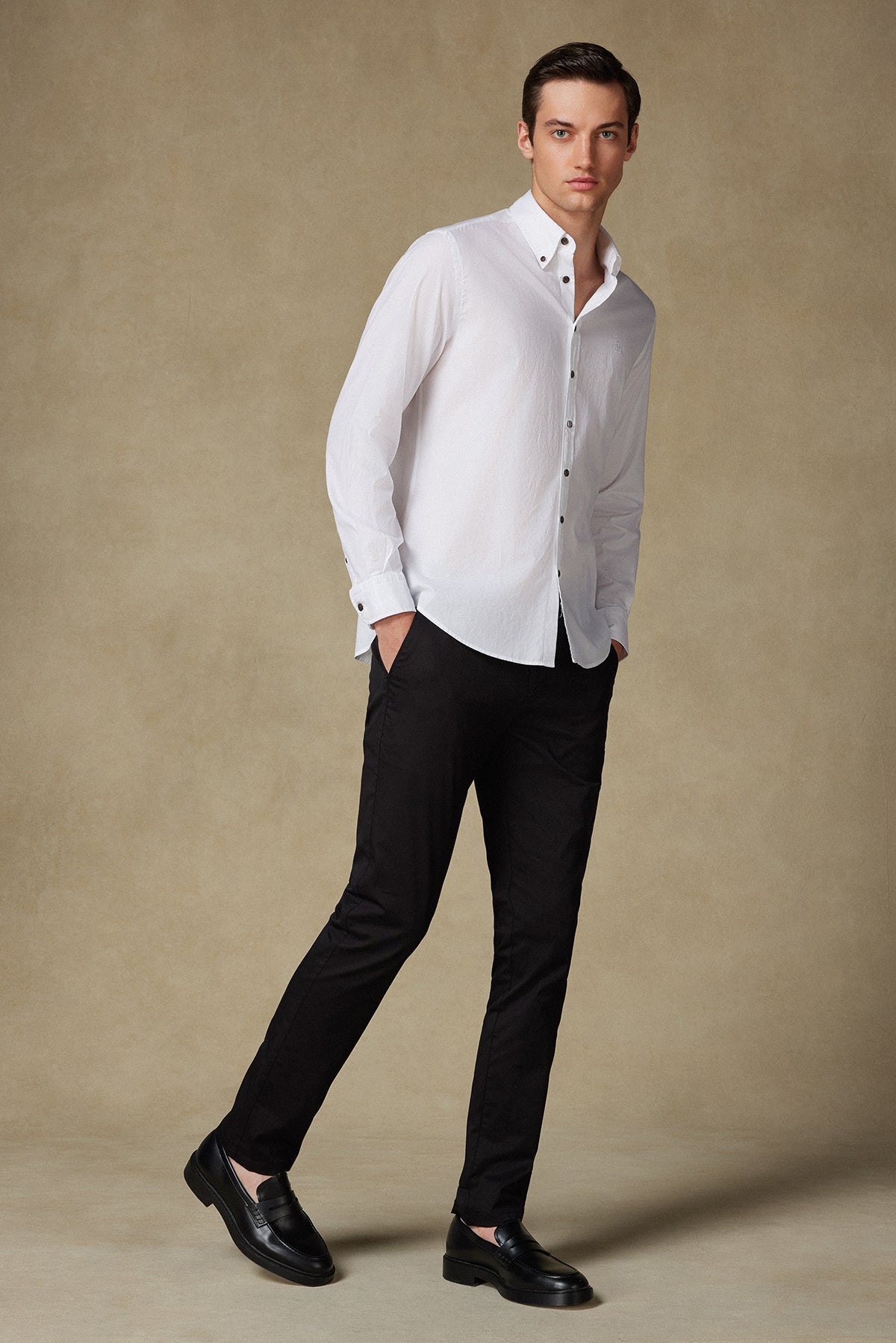 Abbate Mario Poplin Pamuklu Comfort Fit Beyaz Düğmeli Yaka Erkek Düz Gömlek