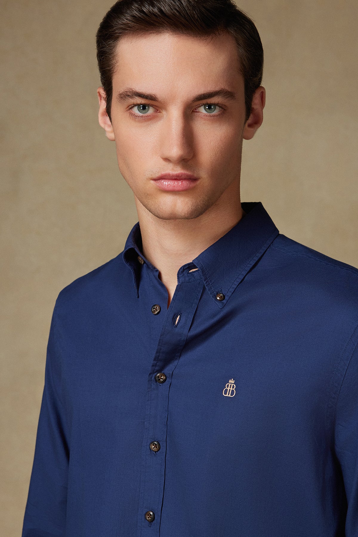 Abbate Mario Poplin Pamuklu Comfort Fit Lacivert Düğmeli Yaka Erkek Düz Gömlek