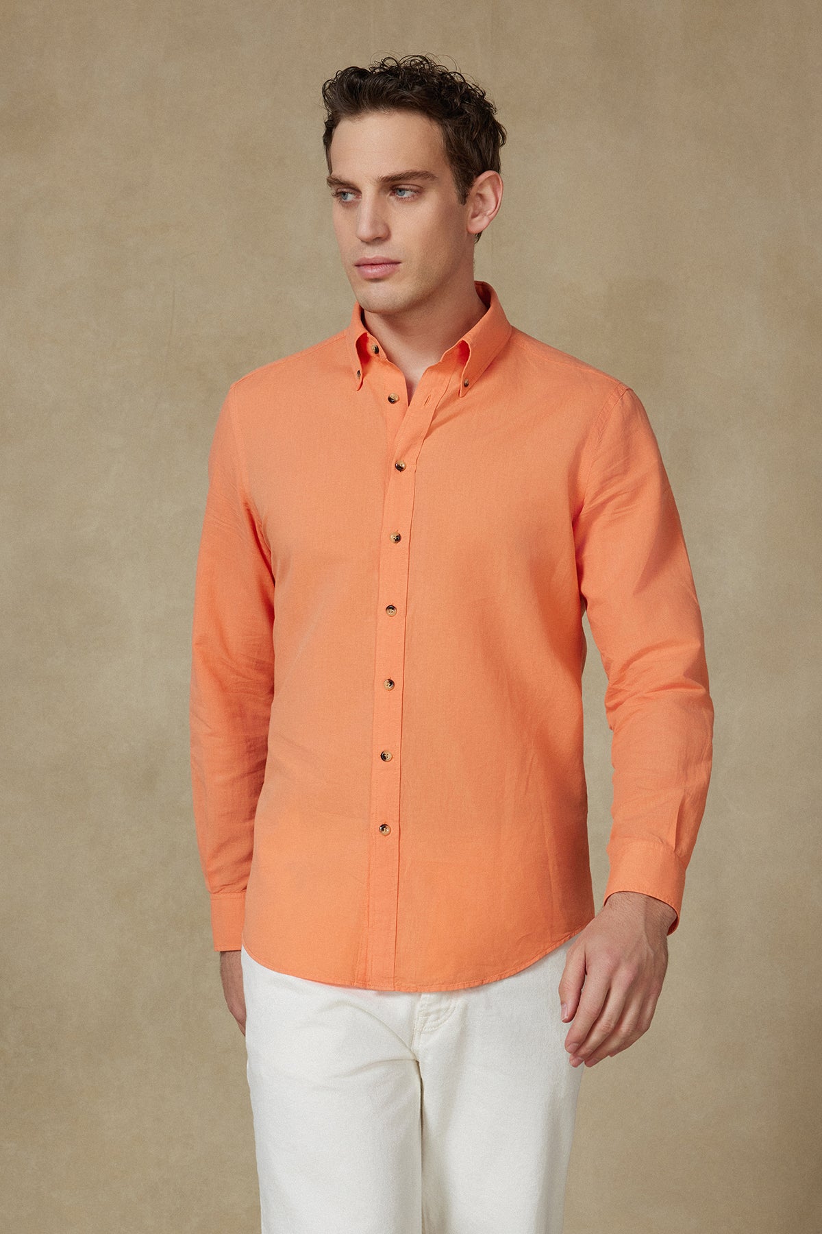 Abbate Mario Keten Pamuk Keten Karışımlı Comfort Fit Turuncu Düğmeli Yaka Erkek Düz Gömlek