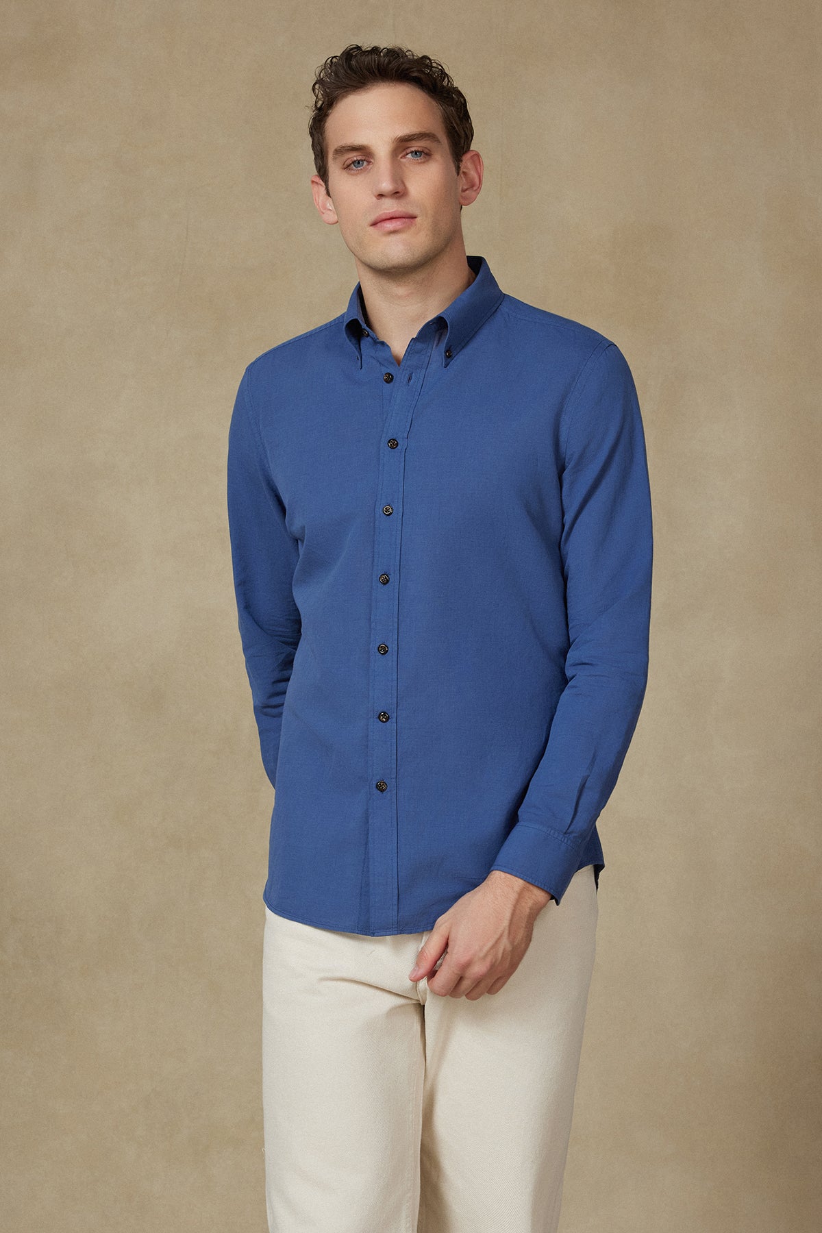 Abbate Mario Keten Pamuk Keten Karışımlı Comfort Fit İndigo Düğmeli Yaka Erkek Düz Gömlek