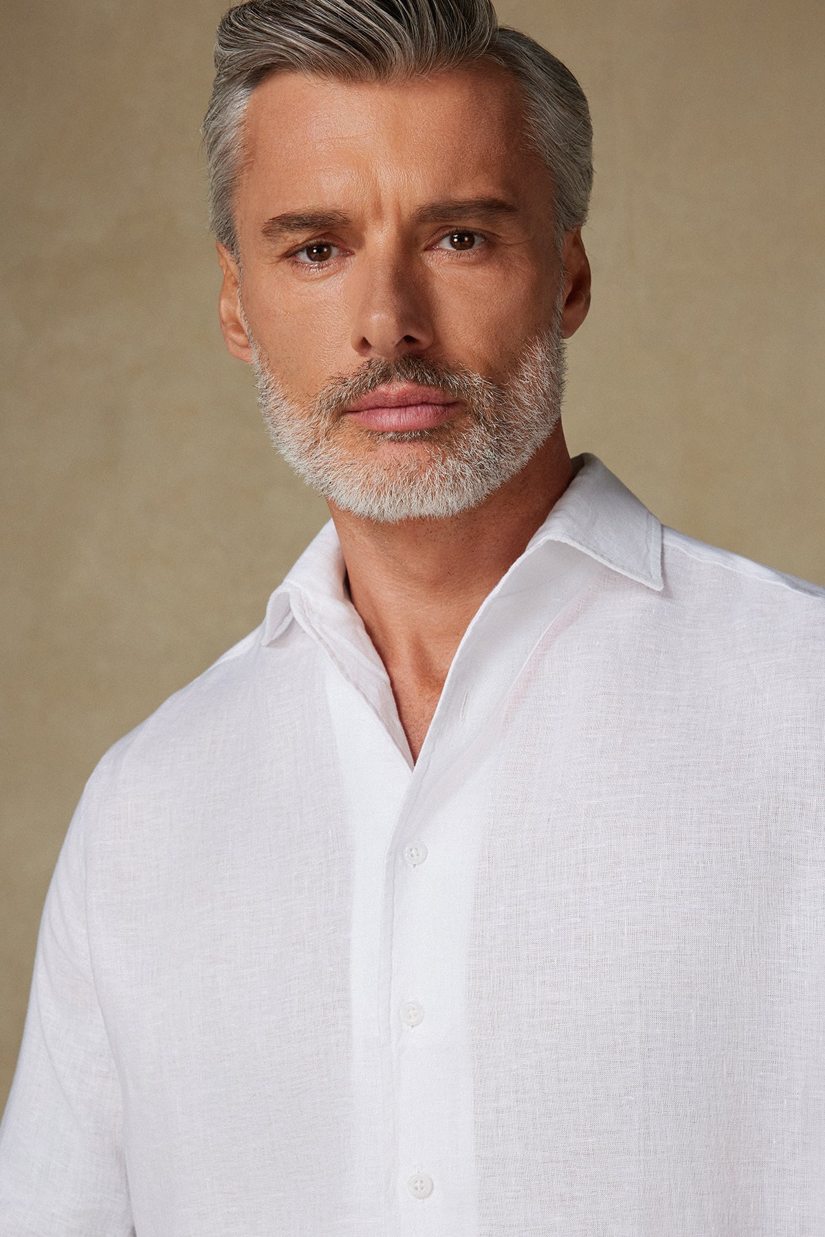 Abbate Bella Keten Keten Comfort Fit Beyaz Mostra Yaka Erkek Düz Gömlek