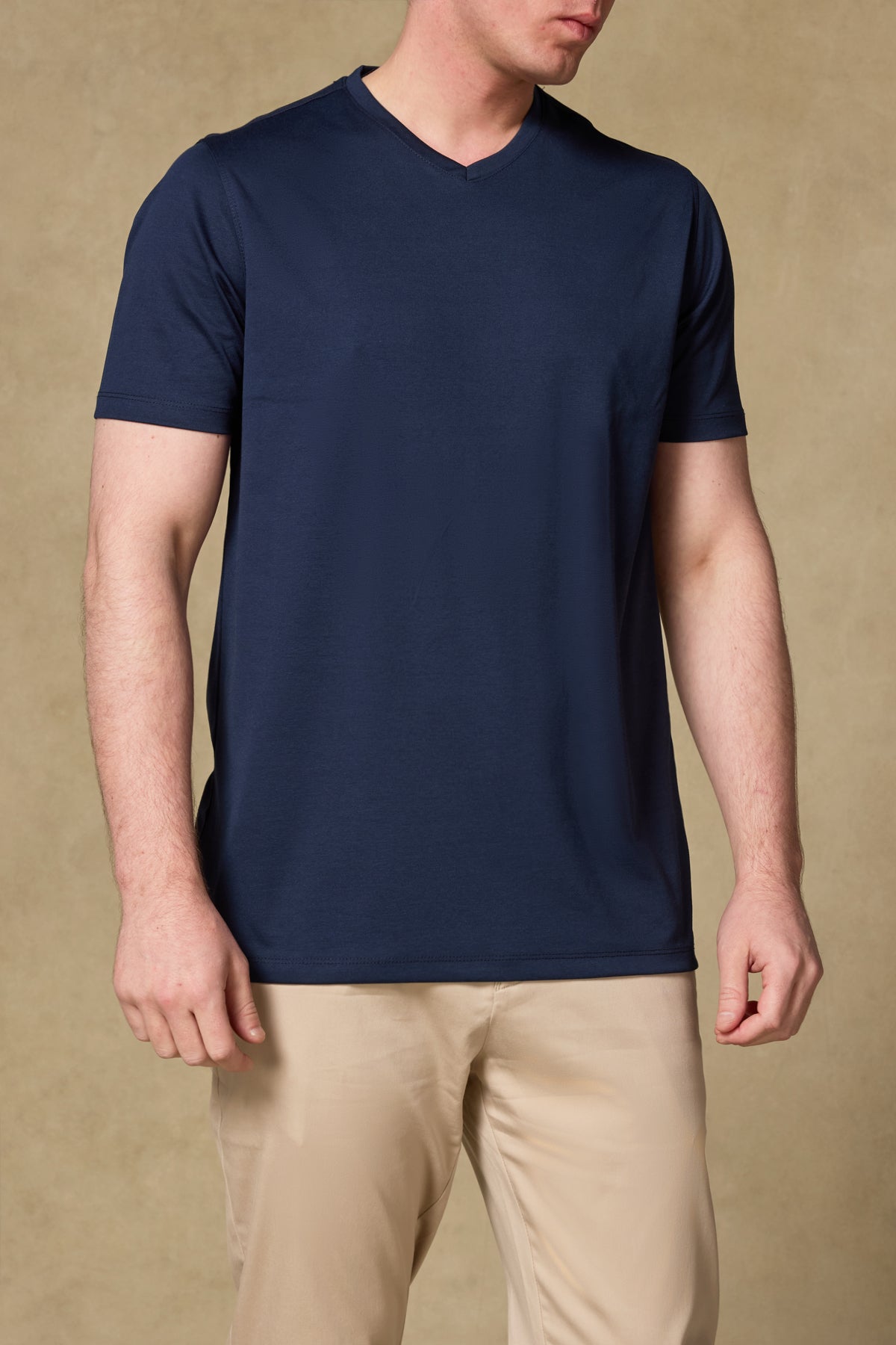 Abbate Vita Merserize Pamuklu Modern Fit Lacivert V Yaka Erkek Düz T-Shirt