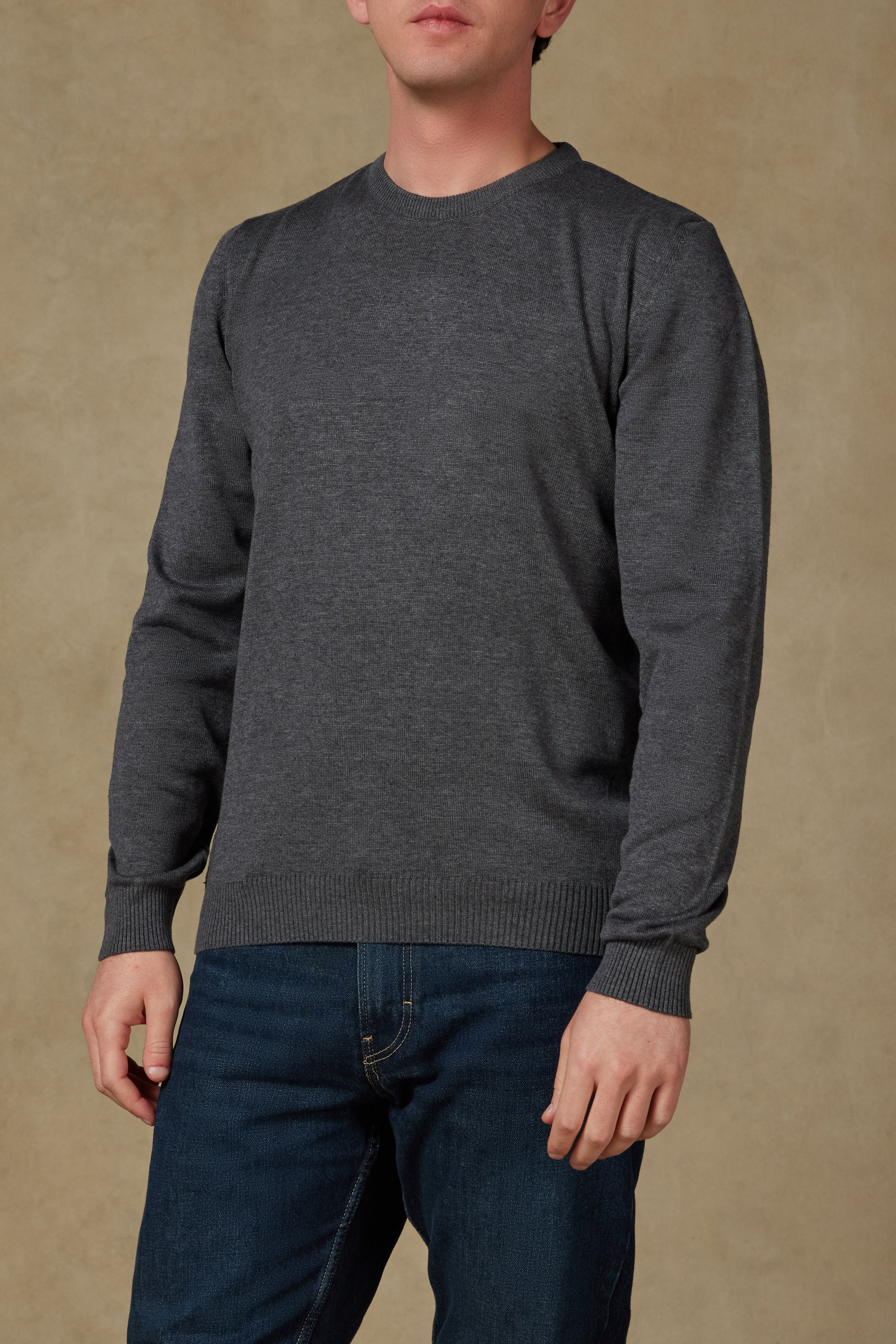 Abbate Suave Örme Kumaş Pamuklu Modern Fit Koyu Gri Bisiklet Yaka Erkek Düz Triko