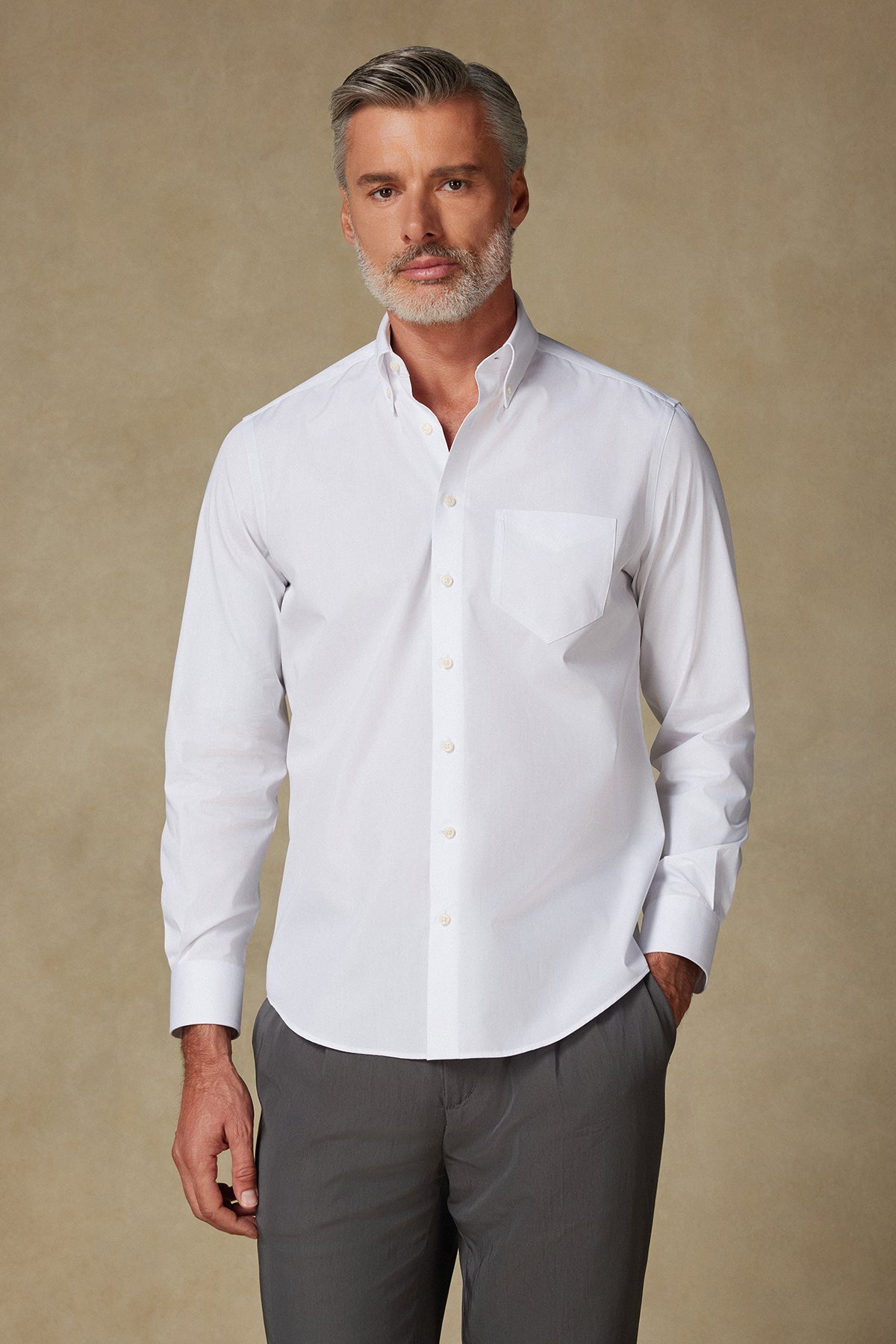 BB Club Mike Poplin Pamuk Polyester Regular Fit Beyaz Düğmeli Yaka Erkek Düz Gömlek