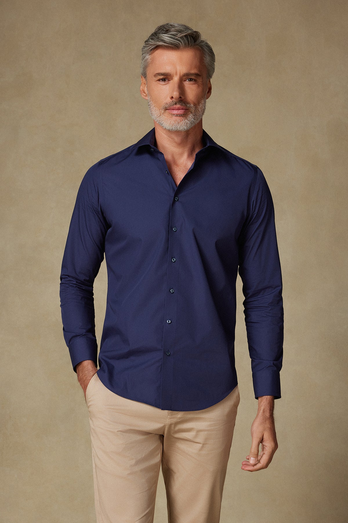 BB Club Oscar Poplin Kolay Ütülenebilir Pamuklu Slim Fit Lacivert Klasik Yaka Erkek Düz Gömlek