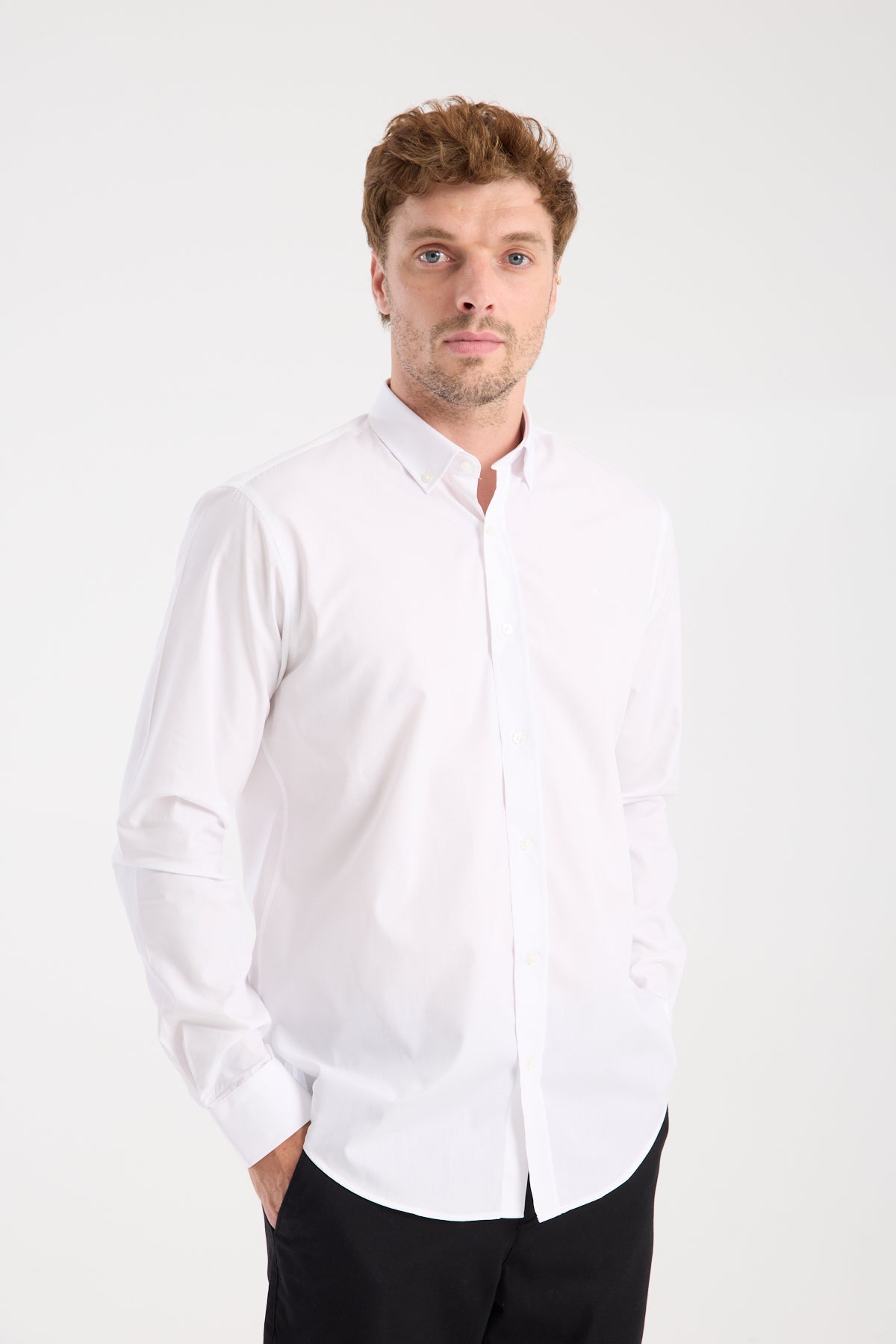 AClub AC10107 Poplin Pamuk Karışımlı Slim Fit Beyaz Düğmeli Yaka Erkek Düz Gömlek