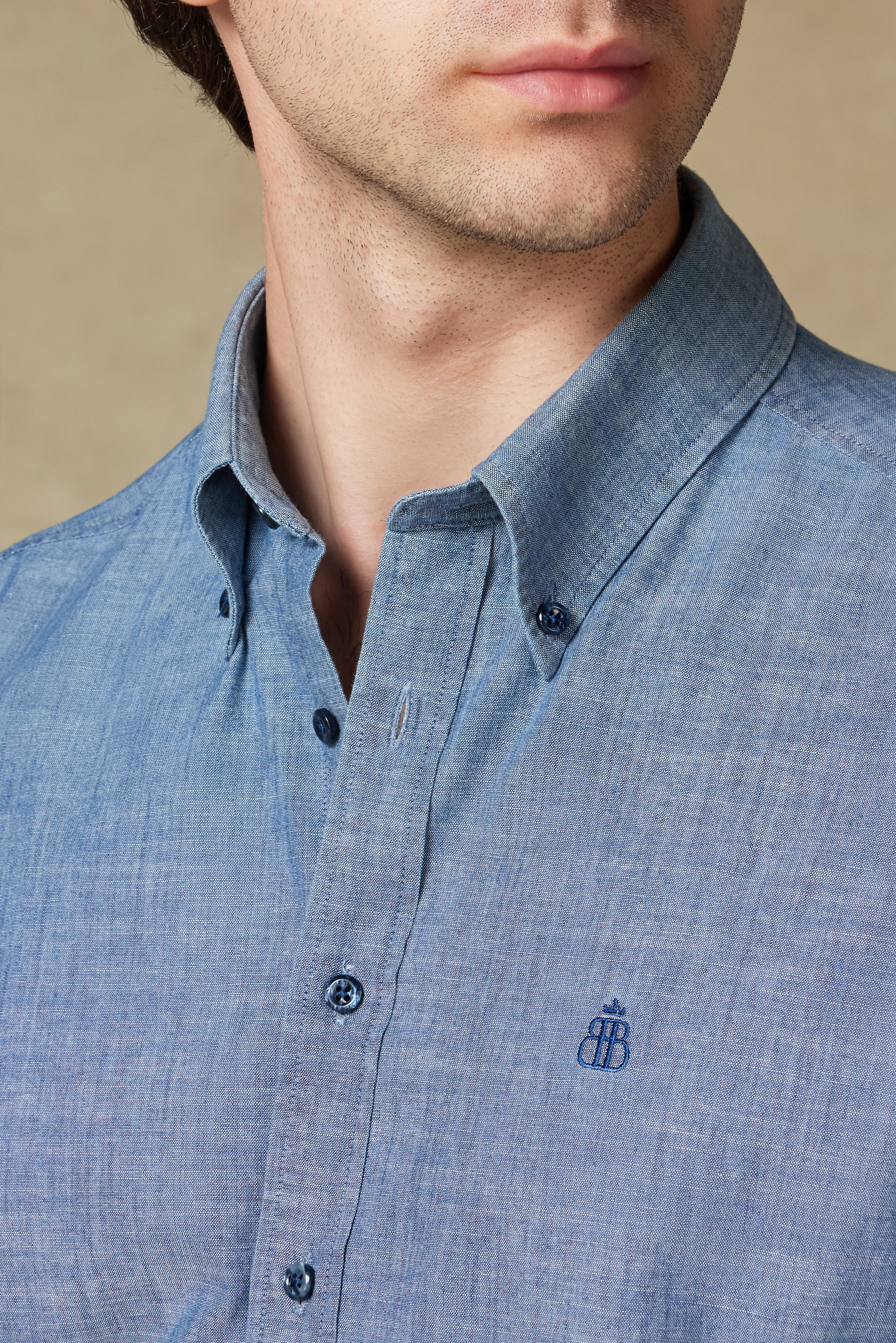 Abbate Natte Denim Pamuklu Comfort Fit Açık Mavi Düğmeli Yaka Erkek Düz Gömlek