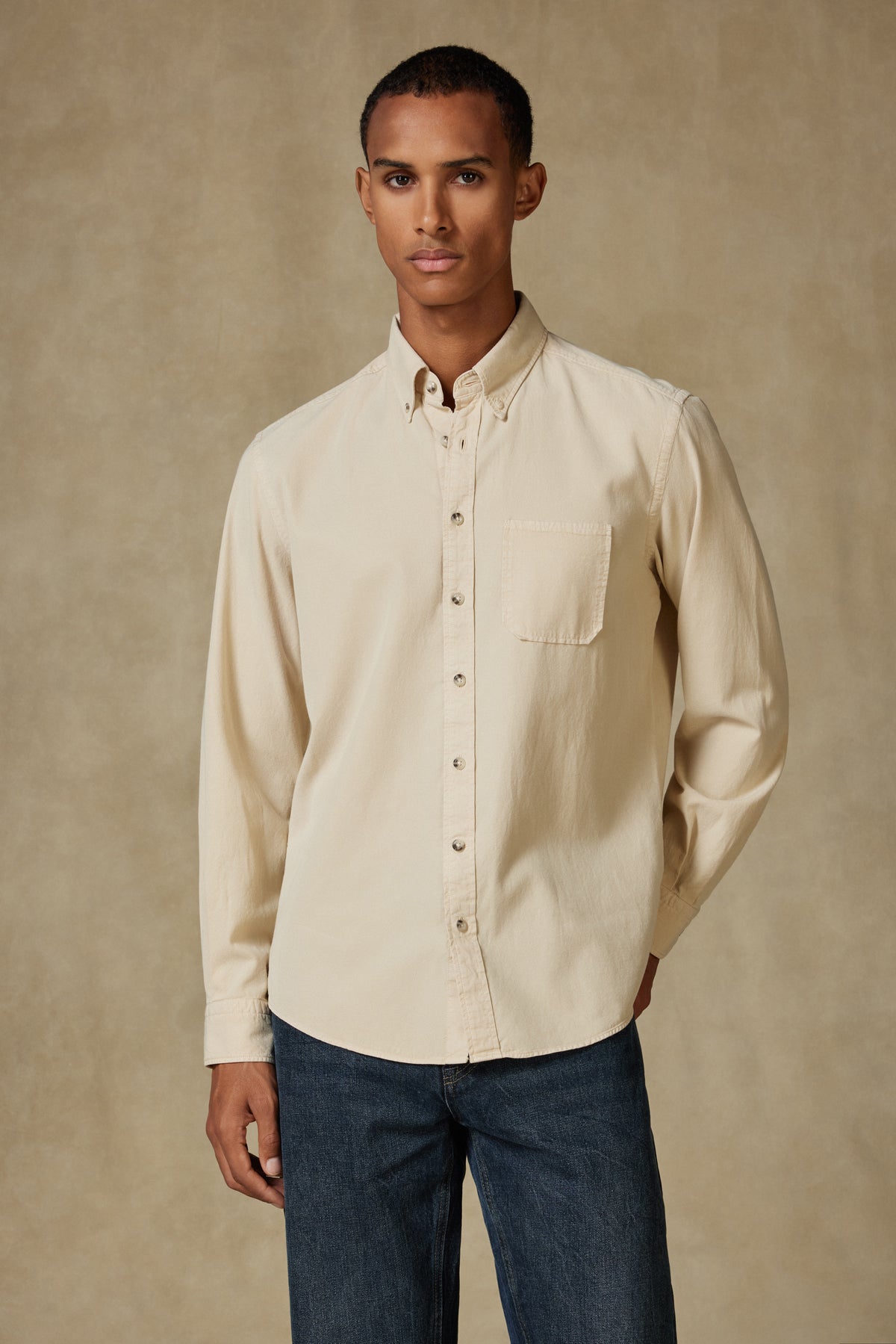 Abbate Federico Dokuma Tencel (Lyocell) Comfort Fit Ekru Düğmeli Yaka Erkek Düz Gömlek