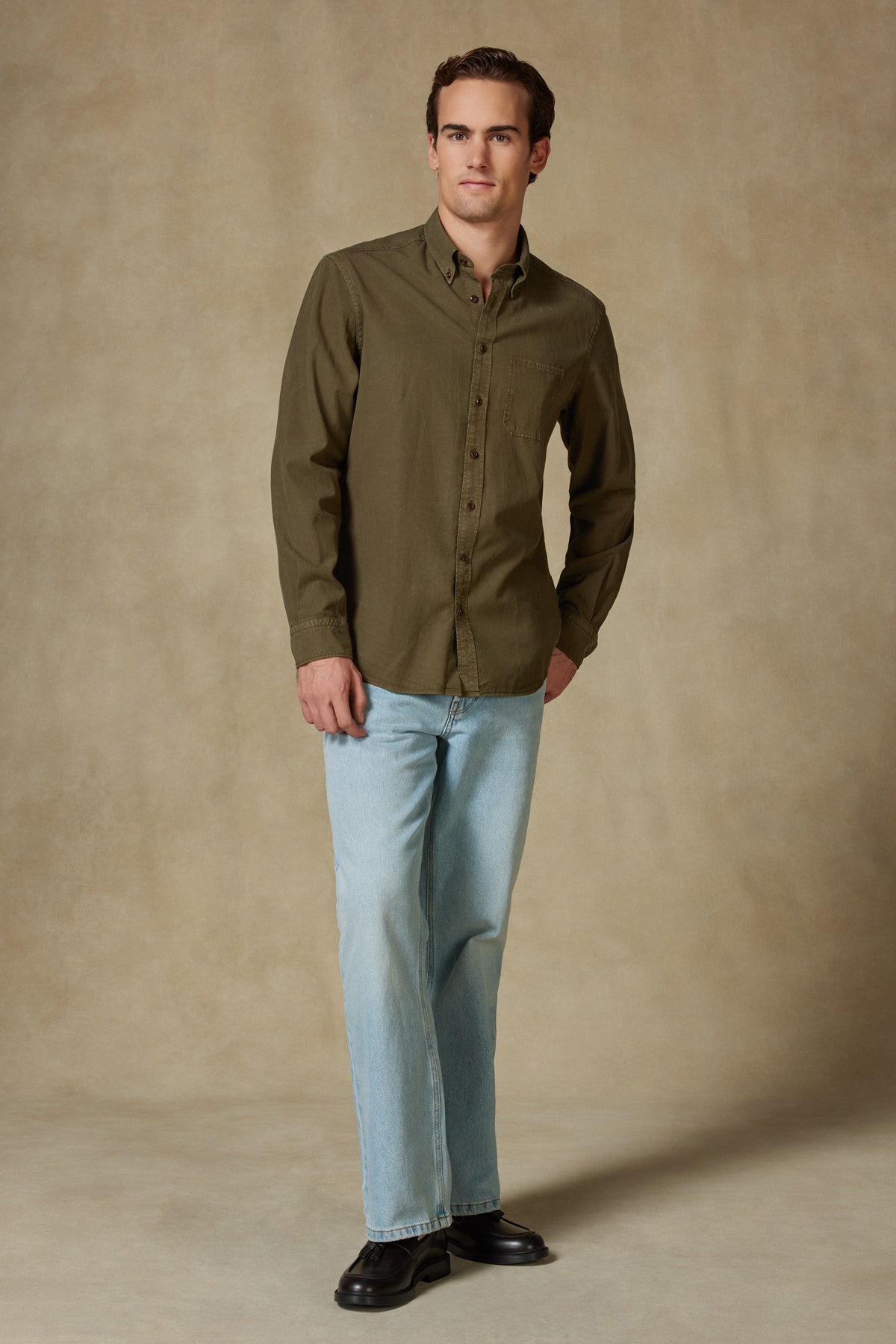 Abbate Federico Dokuma Tencel (Lyocell) Comfort Fit Haki Düğmeli Yaka Erkek Düz Gömlek