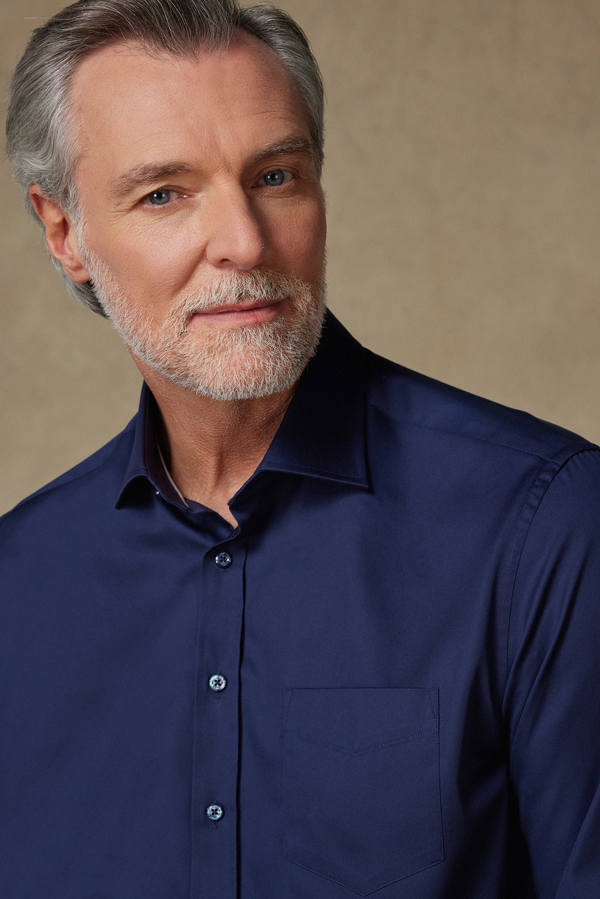 Abbate Leonardo Saten Pamuklu Comfort Fit Lacivert Klasik Yaka Erkek Düz Gömlek