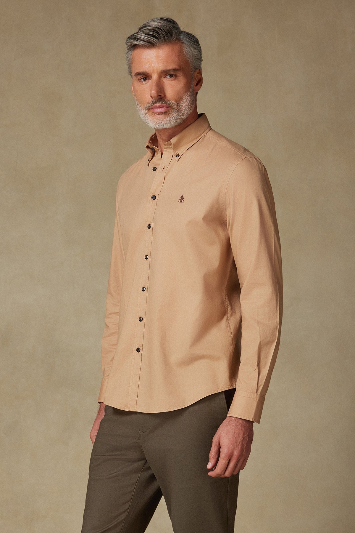Abbate Mario Poplin Pamuklu Comfort Fit Bej Düğmeli Yaka Erkek Düz Gömlek