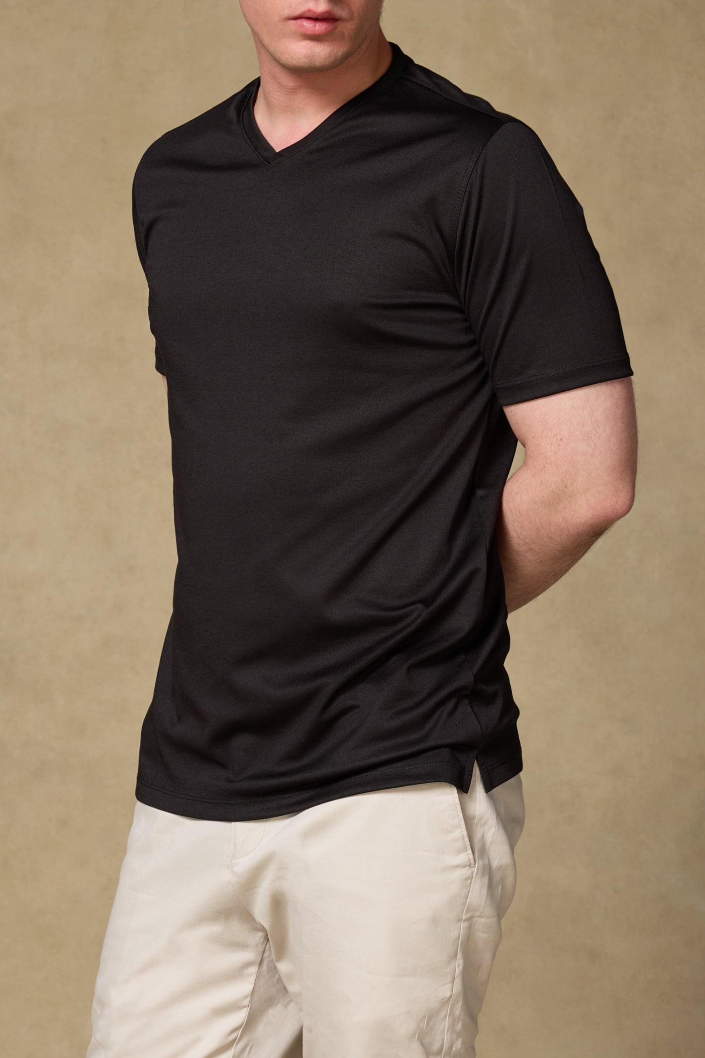 Abbate Vita Merserize Pamuklu Modern Fit Siyah V Yaka Erkek Düz T-Shirt