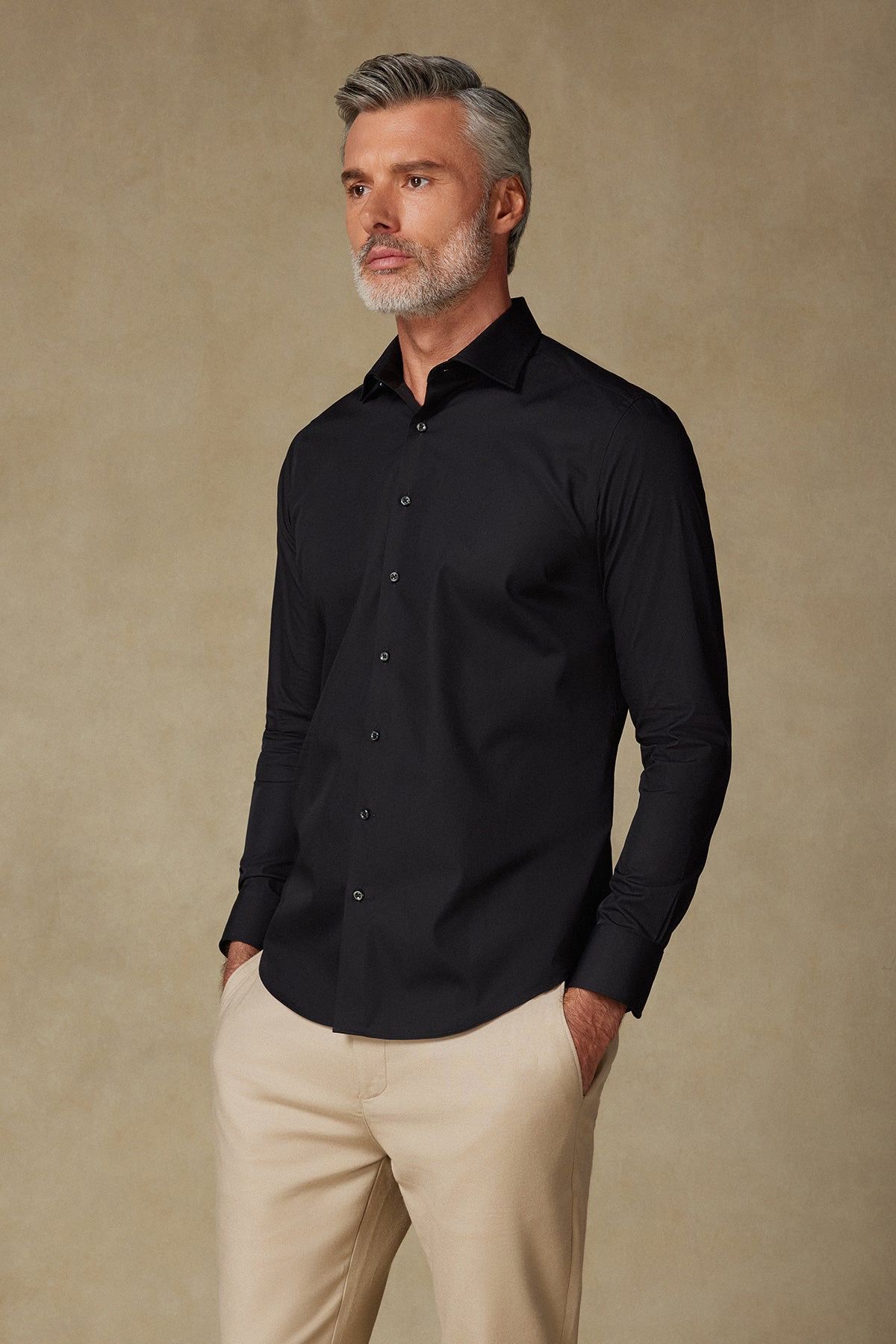 BB Club Oscar Poplin Kolay Ütülenebilir Pamuklu Slim Fit Siyah Klasik Yaka Erkek Düz Gömlek