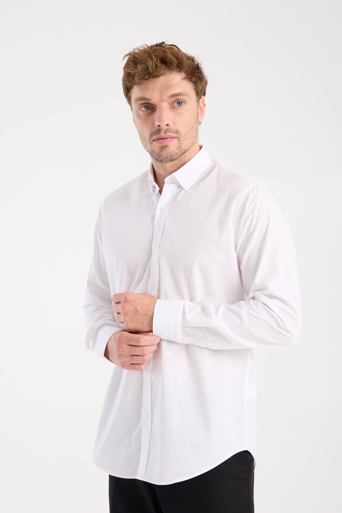 AClub AC10107 Poplin Pamuk Karışımlı Slim Fit Beyaz Düğmeli Yaka Erkek Düz Gömlek