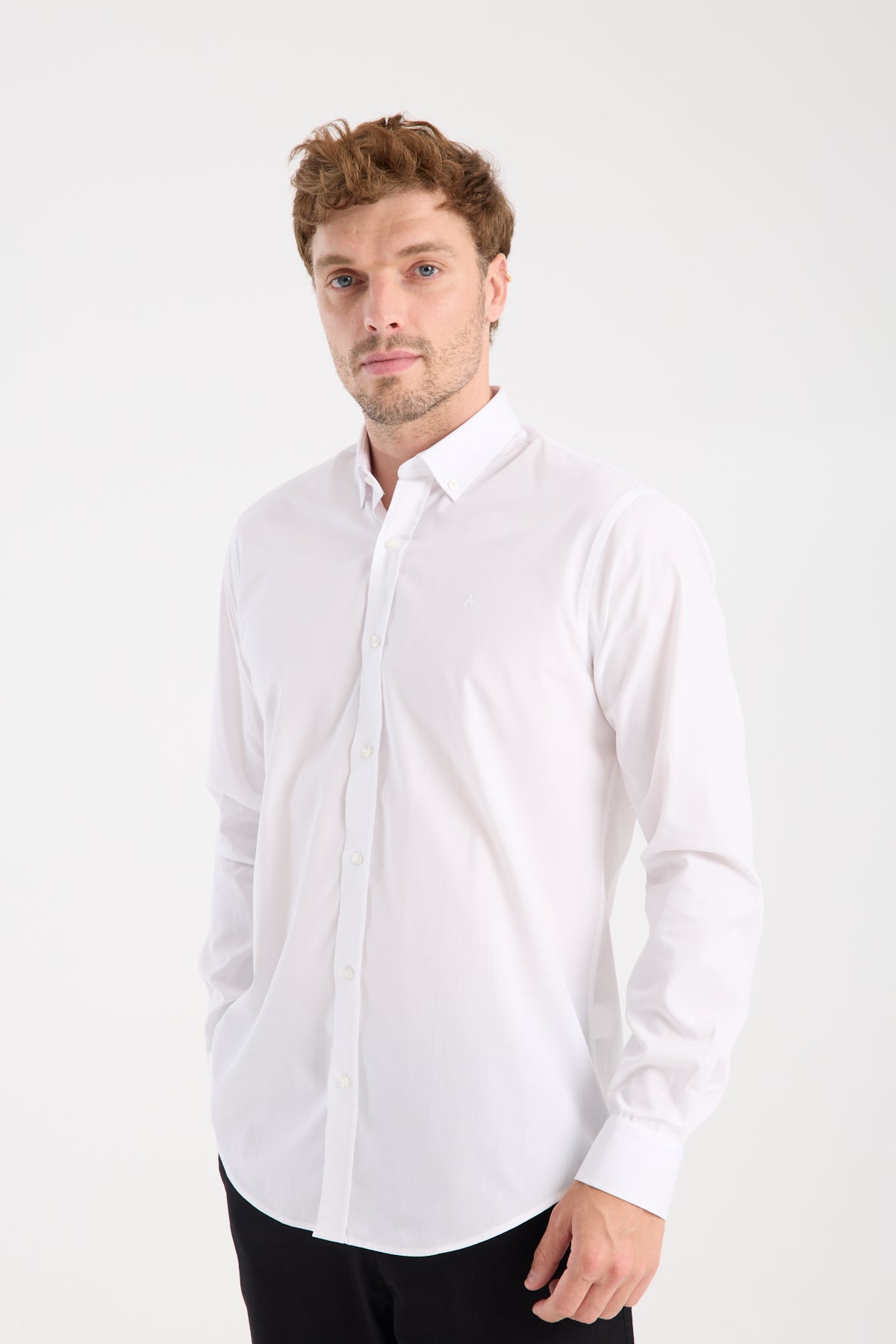 AClub AC10107 Poplin Pamuk Karışımlı Slim Fit Beyaz Düğmeli Yaka Erkek Düz Gömlek